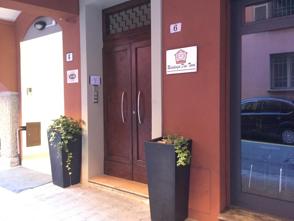 Residenza Due Torri Check In Presso Hotel Centrale Vicolo Cattani 7 Bologne Extérieur photo
